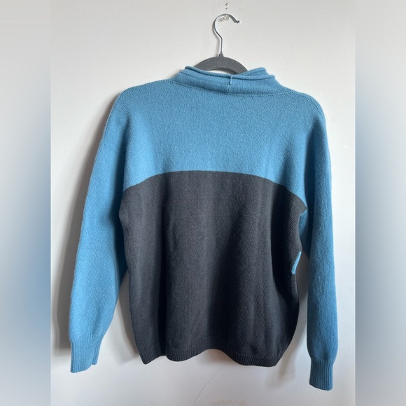 Krizia MAGLIA Wool-Cashmere-Angora embroidered bunch of flowers with dog - Picture 2 of 14